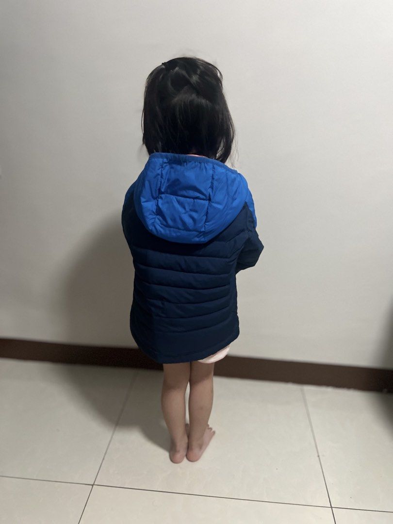 Kids Puffer Jacket | Columbia | Winter (Category: Babies & Kids Fashion) located in Quezon City. Submitted by vice_president (Listing ID 1464272904, Image 3). Description: Columbia Puffer Jacket Omni Heat Jacket With Hood Lightly Used to Like New Condition Product: Columbia Boys’ Powder Lite™ Hooded Jacket (featuring Columbia’s Omni-Heat™ reflective lining and synthetic insulation), mall price: Php 5,500+ Length: 17 inches Width: 14.2 inches Best