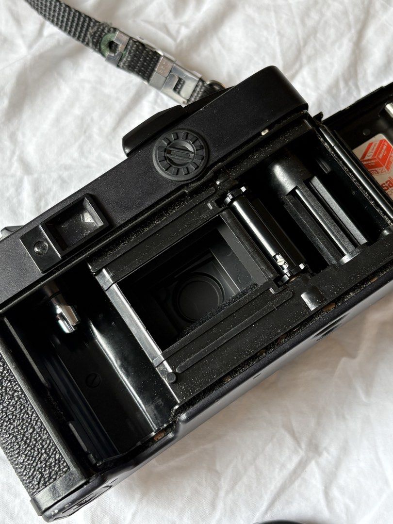 Konica C35 EF Film Camera (Category: Cameras) located in Pasig City. Submitted by parall3lles3m (Listing ID 1464281292, Image 3). Description: Konica C35 EF With sample pics! Flash working Please see images on film door Inclusions: Original pouch and lens cap MOP: BDO BPI Gcash Maribank Shipping from Pasig City.
