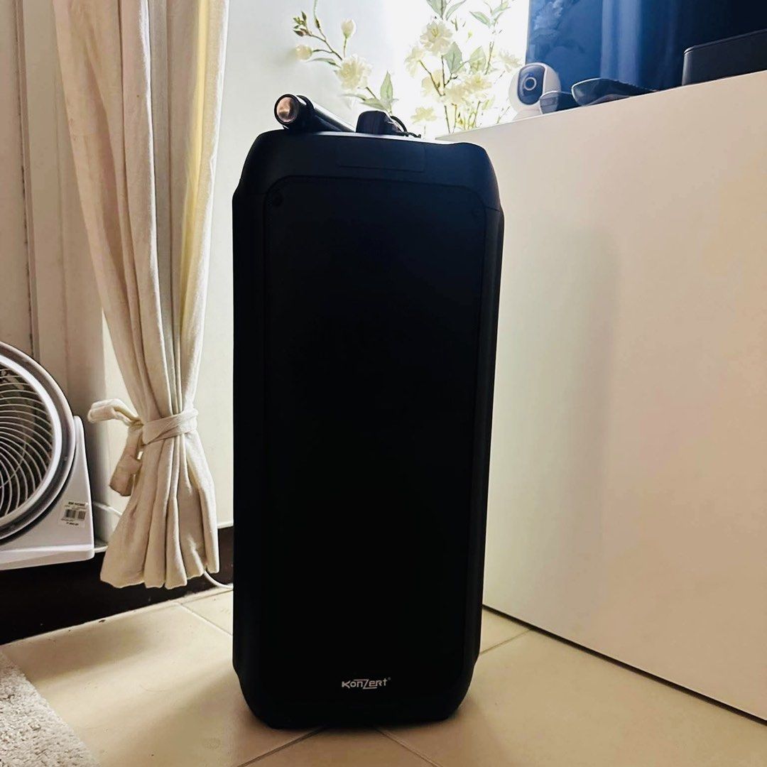 Konzert Portable Speaker (Category: Soundbars, Speakers & Amplifiers) located in Paranaque City. Submitted by 903101 (Listing ID 1464226613, Image 1). Description: .