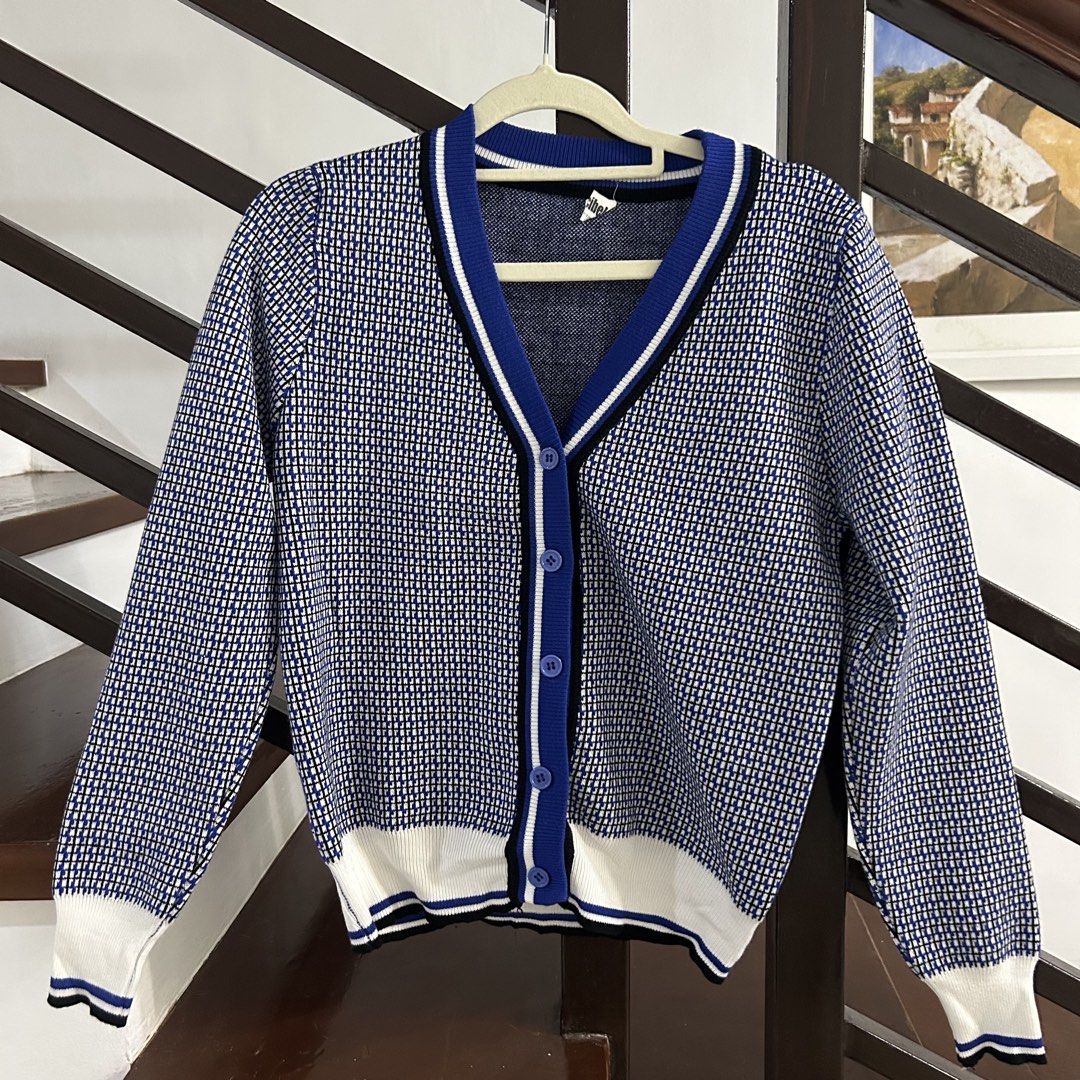 Korean Knitted Blue Cardigan (Category: Coats, Jackets and Outerwear) located in Paranaque City. Submitted by simplylizzy (Listing ID 1464273725, Image 1). Description: from Korea super nice fabric Location: BF Homes, Paranaque 🛵 J&T or Lalamove 💸 GCash or Bank Transfer .