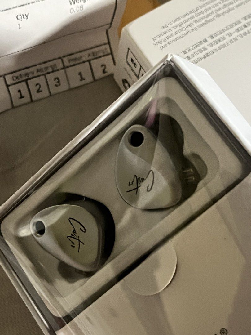 KZ CASTOR HARMAN (Category: Earphones) located in Imus. Submitted by noojabez (Listing ID 1464311620, Image 1). Description: Bought 2 iems.