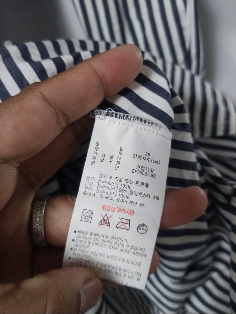 LACOSTE (Category: Dresses) located in Manila. Submitted by liljhayvillanueva (Listing ID 1464244176, Image 3). Description: LACOSTE DRESS SIZE 38 DIMES 20/35.5 COLORATE 9/10 ISSUE X.