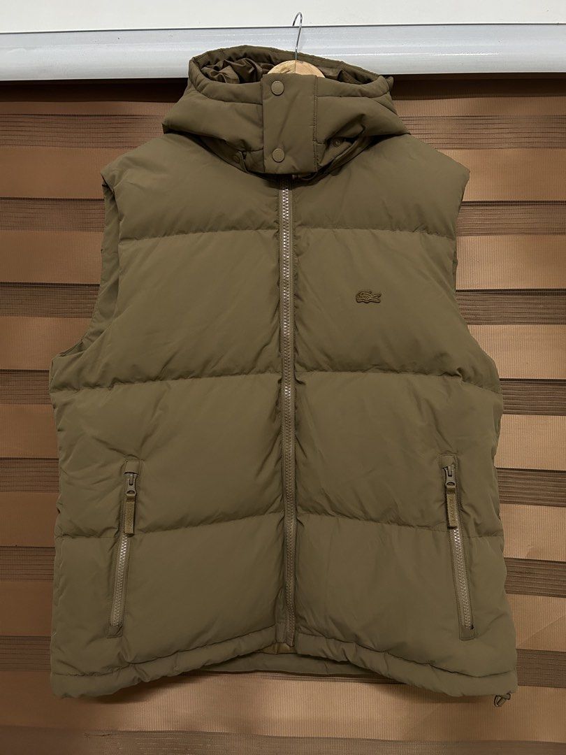 Lacoste Puffer Vest w/ Removable Hood (Category: Coats, Jackets and Outerwear) located in Manila. Submitted by foundarchive.ph (Listing ID 1464313244, Image 1). Description: Lacoste Puffer Vest w/ Removable Hood Water-Repellent Brandnew with tags Size L on tag (25L x 24W) Swabe pang OOTD this upcoming winter Unisex ₱10,500 negotiable (₱23,950 srp) Manila area can ship nationwide.