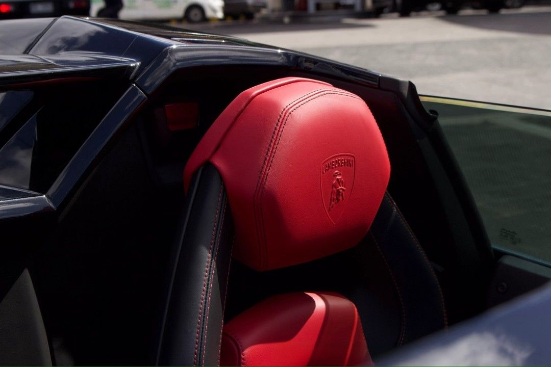 Lamborghini Aventador Roadster Auto (Category: Used Cars) located in Makati City. Submitted by yahj_takahashi (Listing ID 1464332877, Image 3). Description: 50th Anniversary 📍The Lamborghini Aventador Roadster LP720-4 convertible 50th Anniversary Roadster Roadster is a rare, limited-edition supercar built for the 2014 model year to celebrate Automobili Lamborghini's 50th birthday 100 units worldwide📍1of1🇵🇭 8,000kms only brandnew condition com