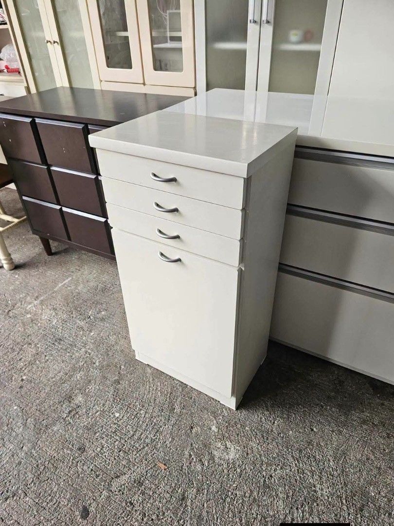 Laundry Cabinet (Category: Shelves, Cabinets & Racks) located in Meycauayan. Submitted by marygracecasimiro (Listing ID 1464277792, Image 3). Description: Laundry Cabinet ‼️₱7,000‼️ 👉Space Saver! 😍😘🥰 ✔️L-17.5 H-34.5 W-12 Inches 📐 ✔3 Drawers and 1 Door 🗄 ✔️Compress and Plywood Back 🪵 ✔Scratches As-is! 👌🩷💙.