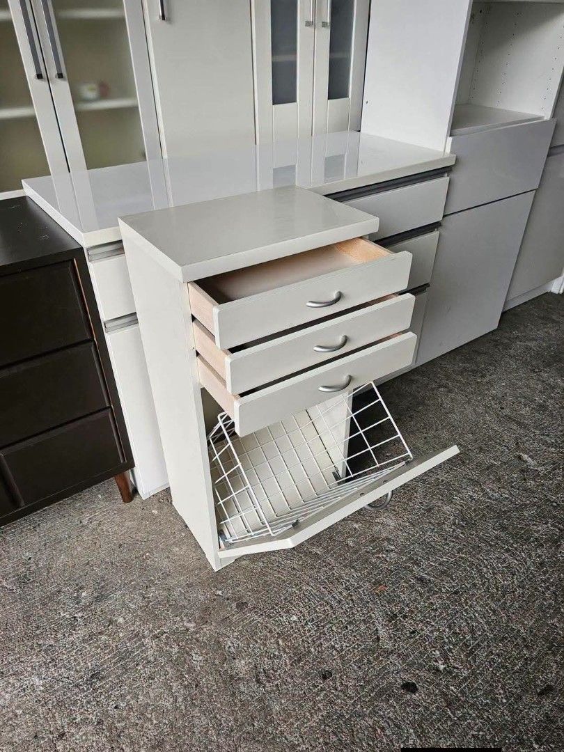 Laundry Cabinet (Category: Shelves, Cabinets & Racks) located in Meycauayan. Submitted by marygracecasimiro (Listing ID 1464277792, Image 2). Description: Laundry Cabinet ‼️₱7,000‼️ 👉Space Saver! 😍😘🥰 ✔️L-17.5 H-34.5 W-12 Inches 📐 ✔3 Drawers and 1 Door 🗄 ✔️Compress and Plywood Back 🪵 ✔Scratches As-is! 👌🩷💙.
