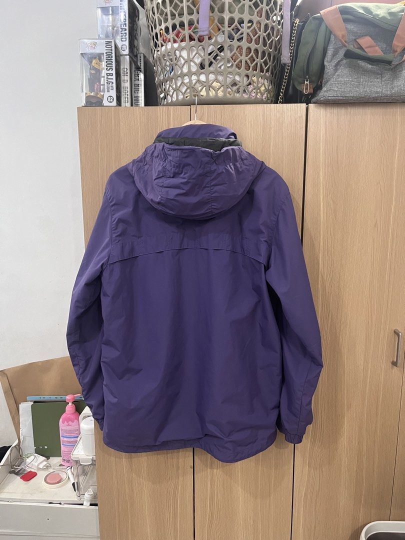 Leaveland 2in1 Jacket (Category: Coats, Jackets and Outerwear) located in Mandaluyong City. Submitted by tatin_abad07 (Listing ID 1464303359, Image 3). Description: Leaveland 2in1 Jacket XL, 24x29 Condition: 10/10 ₱679.00.