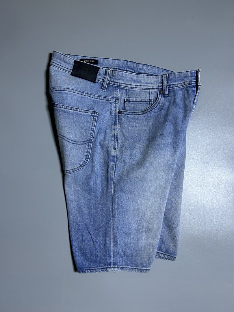 Lee Jorts (Category: Shorts) located in Bacolod City. Submitted by fyceee (Listing ID 1464242792, Image 2). Description: Size 32 Length 20.5 Hem 9.5 No flaws .