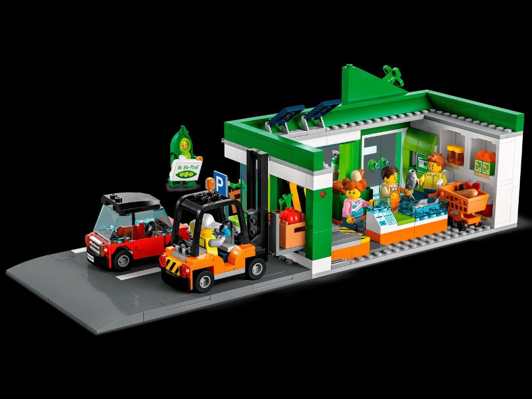 LEGO® City #60347 Grocery Store (Category: Lego & Building Sets) located in Mandaluyong City. Submitted by 0shee81 (Listing ID 1464266644, Image 2). Description: This LEGO® City Grocery Store (60347) set is stocked with everything kids need for imaginative shop play. The toy supermarket is stocked with all kinds of produce and comes with an EV, forklift truck and shopping cart. Kids can also attach the store’s Road Plate parking lot to other LEGO