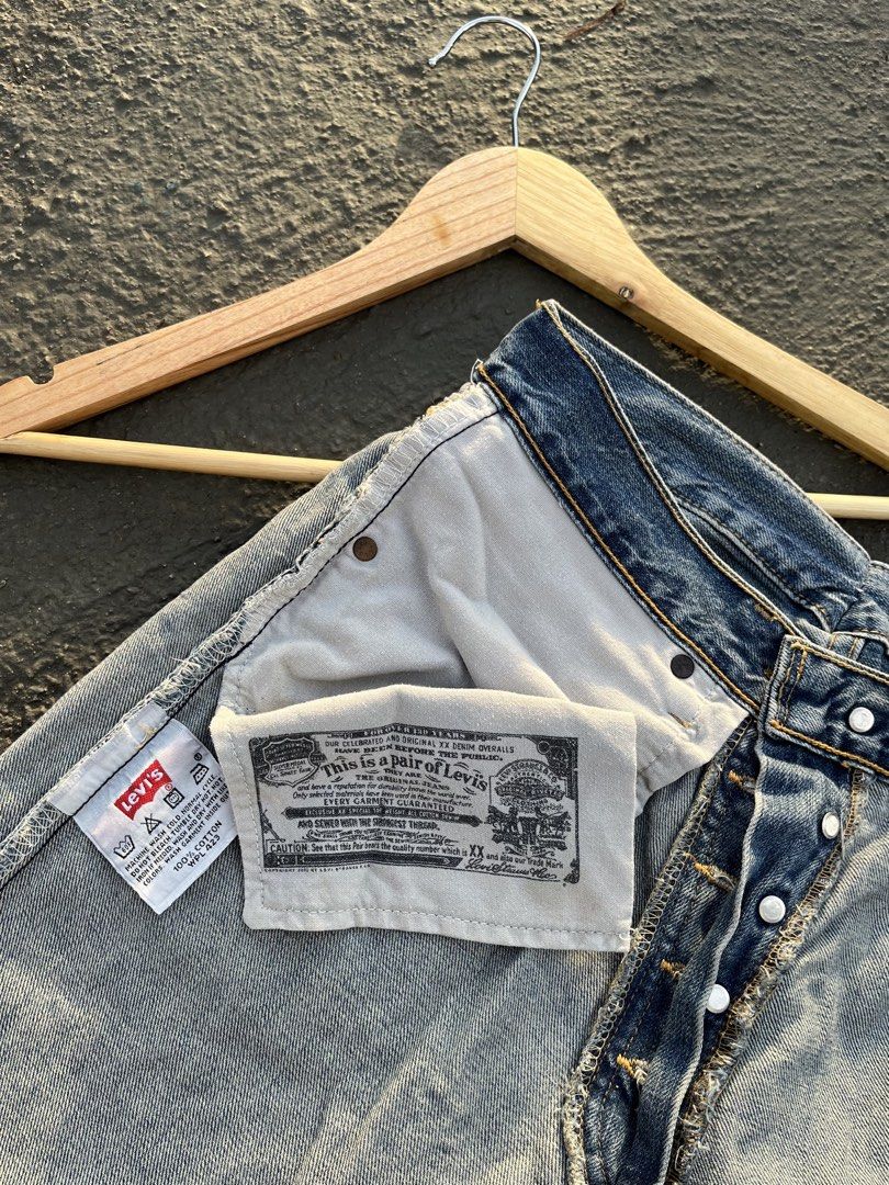 levis 501 (Category: Announcements) located in Burgos, Pangasinan. Submitted by cane.3 (Listing ID 1464274887, Image 3). Description: no issue.