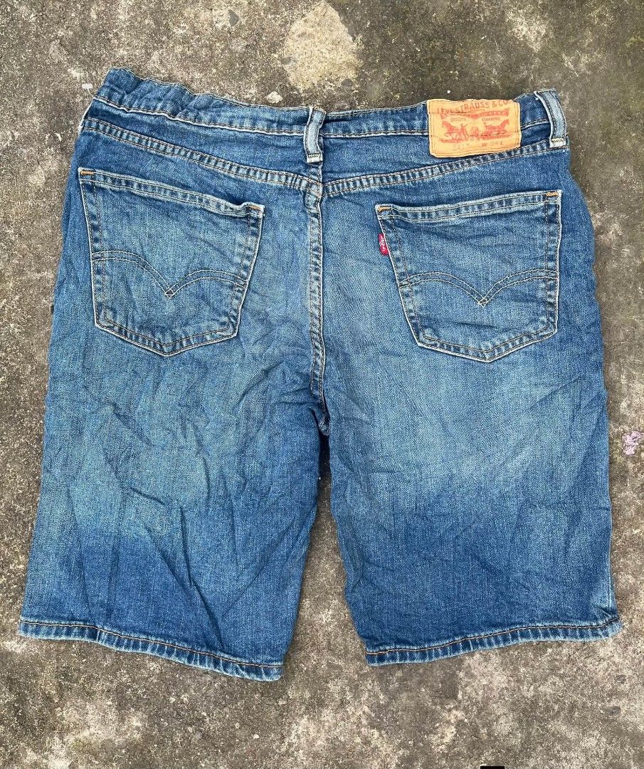 Levis 541 (Category: Shorts) located in Bacolod City. Submitted by rimboythrift (Listing ID 1464263240, Image 2). Description: WTS LEVIS 541 jorts -34w -Excellent condition -No issue PM 📩📩.