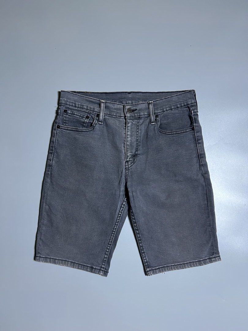 Levi’s 511 Chino (Category: Chinos) located in Bacolod City. Submitted by fyceee (Listing ID 1464244941, Image 3). Description: Size 30-32 Length 19 Hem 8.5 No flaws.