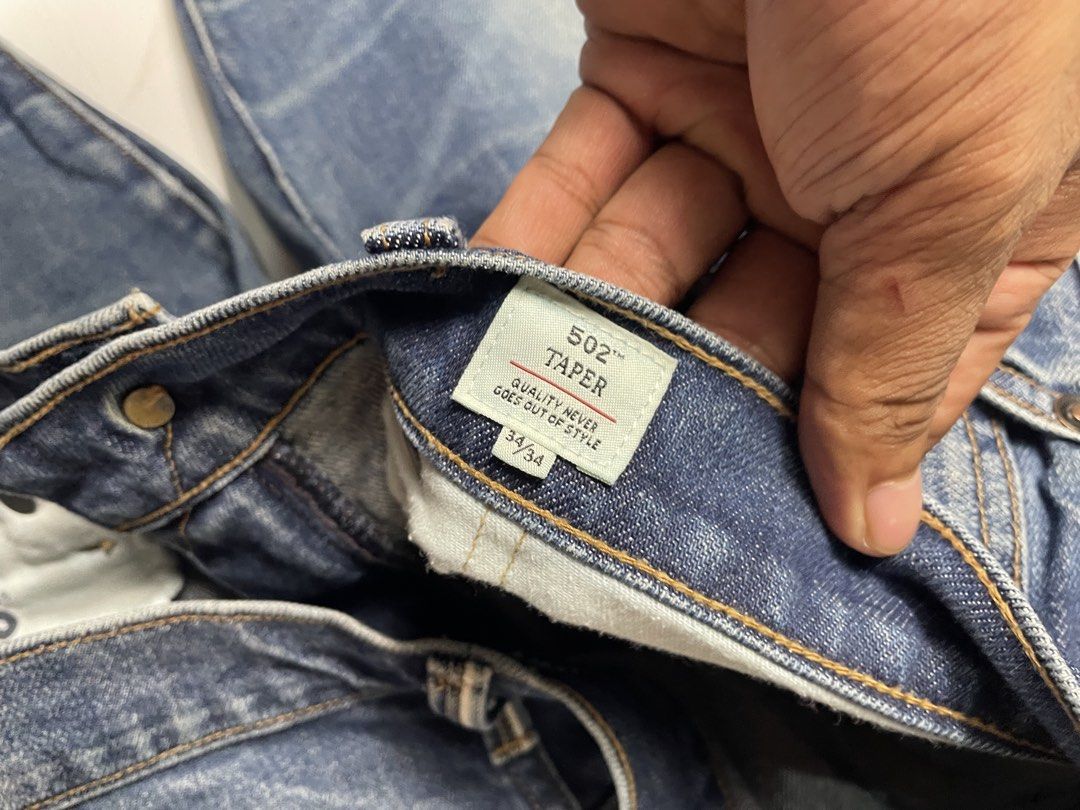 Levi’s Made & Crafted 502 Taper — W34 L3 (Category: Activewear) located in Urdaneta. Submitted by northdrops_asian (Listing ID 1464279343, Image 2). Description: Excellent condition Size 34.