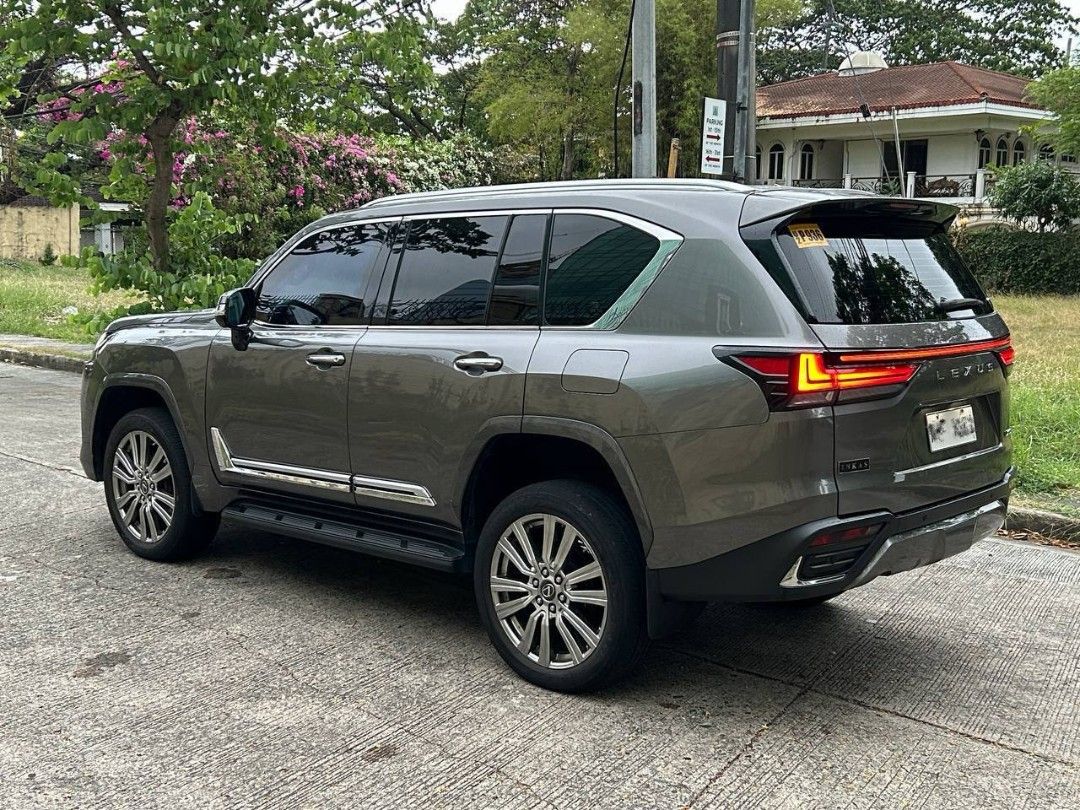 Lexus LX600 bulletproof Auto (Category: Used Cars) located in Makati City. Submitted by yahj_takahashi (Listing ID 1464329634, Image 3). Description: rush for sale! Lexus LX600 inkas FOR SALE! ‎‎2024 Lexus Lx600 Bulletproof Level 6 Inkas Armored With Certificate ‎15k mileage ‎No Issue ‎Complete papers brand new condition 100% 09923040501.