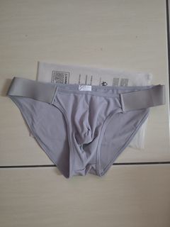 (Category: ) located in . Submitted by menwearstore68000 (Listing ID 1464252229, Image 1). Description: .