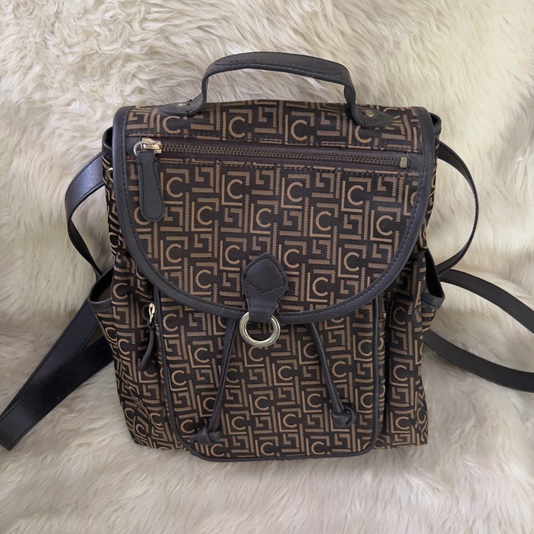 Liz Claiborne Brown Backpack (Category: Backpacks) located in Mandaue City. Submitted by heeba_inu2 (Listing ID 1464180293, Image 1). Description: - UNUSED Original Liz Claiborne bought from USA - many pockets! - flaws ONLY found in interior pockets from old age (check last slides) Price can be negotiated! Please feel free to DM for more info 💕.
