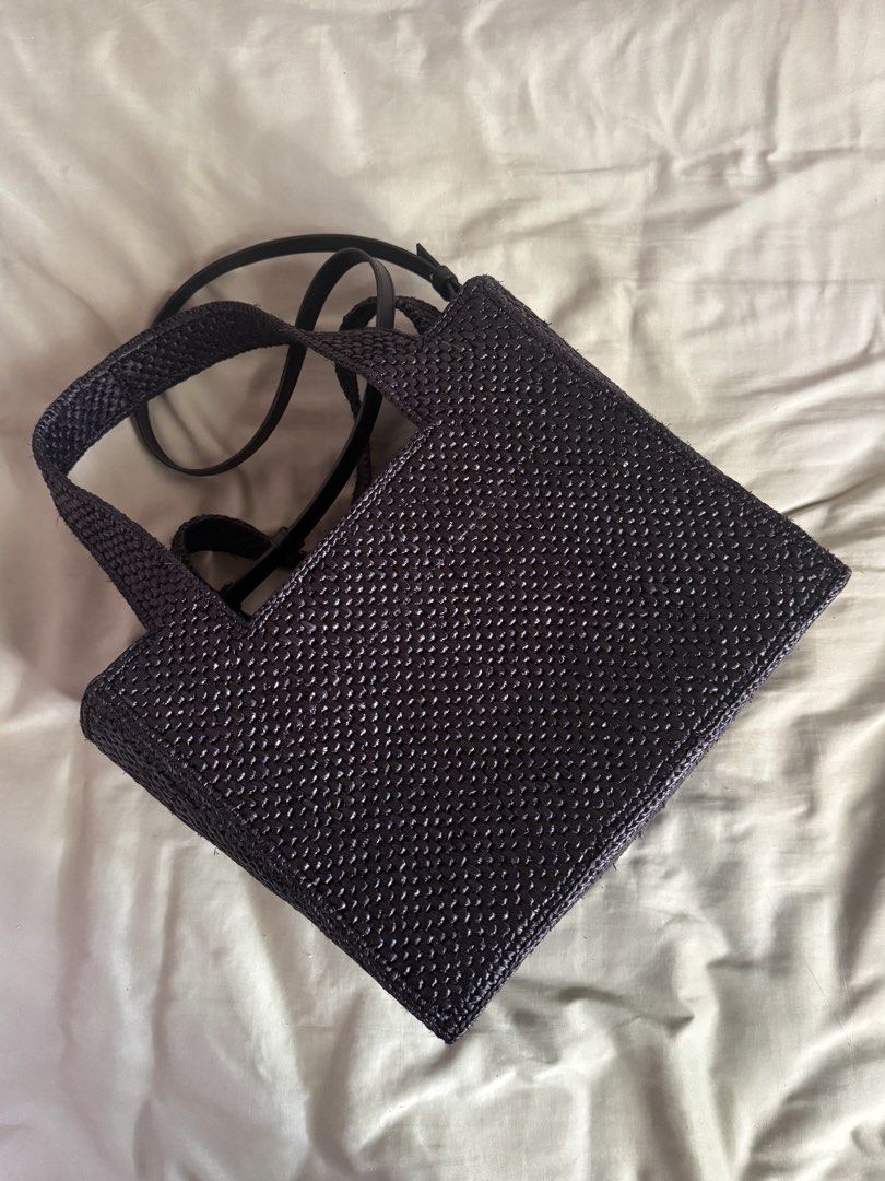 Loewe Raffia in Medium Black (Category: Luxury Bags & Wallets) located in Santa Rosa. Submitted by jashiesells (Listing ID 1464224009, Image 2). Description: Authentic and bought in Greenbelt Still comes with dustbag and paperbag Rarely used at least 5 times RFS: not my style anymore.