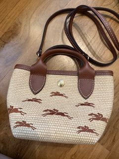 (Category: ) located in . Submitted by sunflowerstore (Listing ID 1464171210, Image 1). Description: .