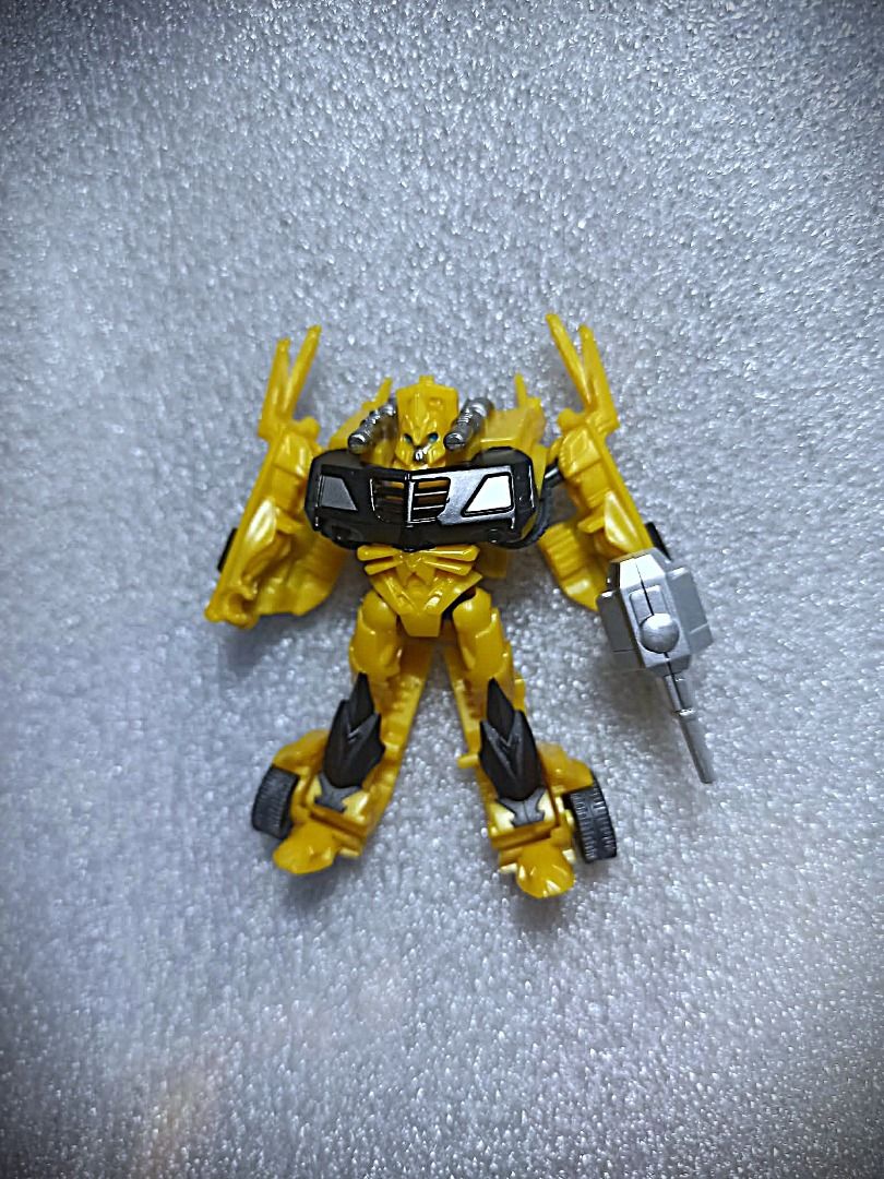 Loose Hunter BUMBLEBEE Legend Class Hasbro Autobot Transformers (Category: Kids Toys) located in Pasay City. Submitted by Chariselyn (Listing ID 1464320253, Image 2). Description: Loose Hunter BUMBLEBEE (600+sf) Legend Class Hasbro Autobot Transformers Series: TF Prime Beast Hunter, 2012 Scale: 3.5 inches Stock: 1 Condition: 10/10 Issues: 0 Accessories: with weapon, no manual Mode of Payment: GCash or through your rider Shipping options: Payment 