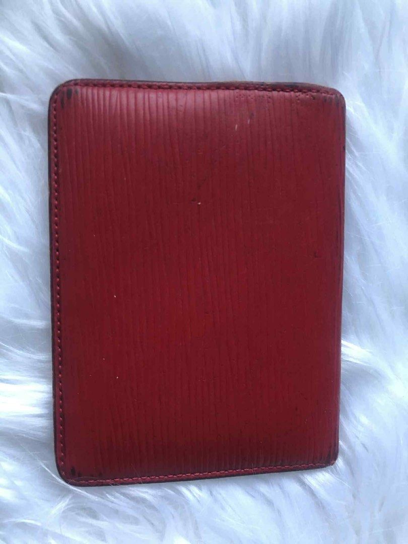 LOUIS VUITTON CARD HOLDER (Category: Luxury Bags & Wallets) located in Manila. Submitted by tokaidostoreexpress (Listing ID 1464288575, Image 1). Description: 100% AUTHENTIC | PRELOVED with care 📌 Fixed price – no haggling to keep it fair ✅ Money-back guarantee if proven fake 📍 Seller based in Japan 🇯🇵 💳 Payment via GCash 📦 Safe & Fast delivery through J&T ⏳ No reply will be considered as not interested.