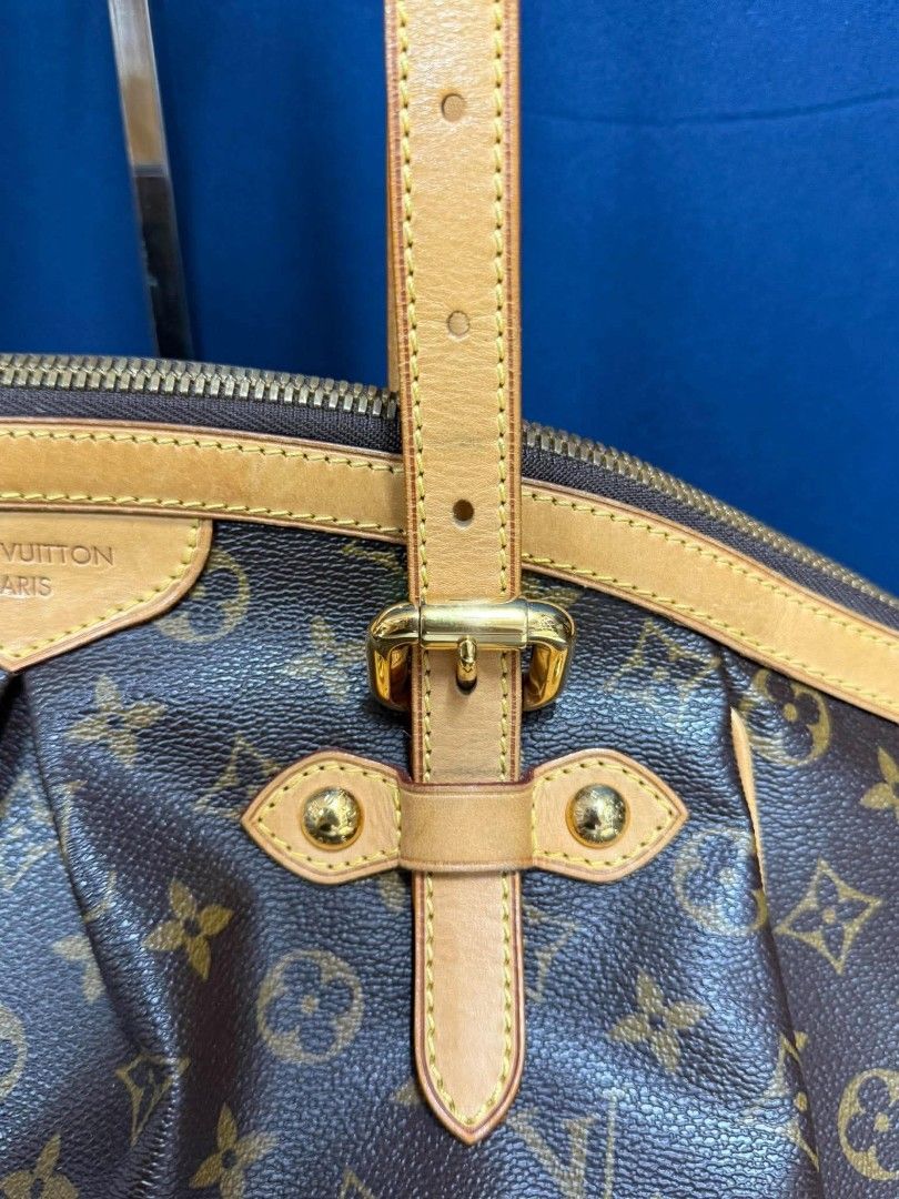 Louis Vuitton Monogram Tivoli GM Shoulder Bag (Category: Luxury Bags & Wallets) located in Caloocan City. Submitted by rmdesilva (Listing ID 1464158966, Image 3). Description: - Authentic Louis Vuitton Monogram Tivoli GM - Classic brown monogram canvas - Vachetta leather trim and handles - Gold-tone hardware - Multiple interior pockets - Slouchy, relaxed silhouette - Ideal for everyday use.