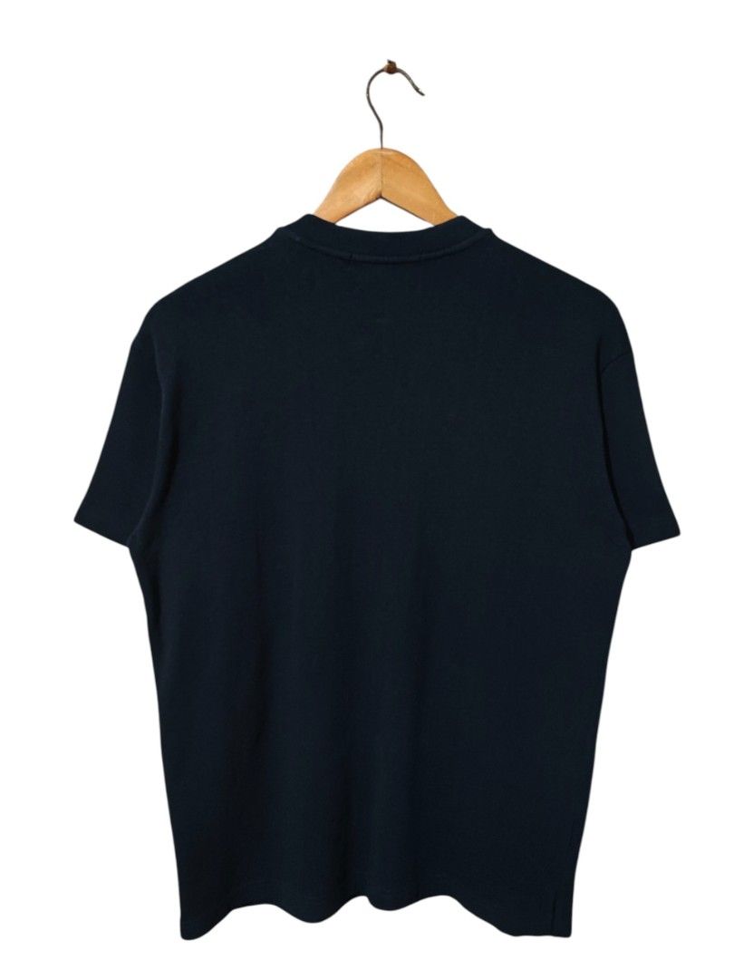 LOUIS VUITTON MONOGRAM POCKET TEE (Category: Tshirts & Polo Shirts ) located in Iloilo. Submitted by gooddimes (Listing ID 1464289752, Image 2). Description: Louis Vuitton Monogram Pocket Tee All-Over Print Logo Size on tag: Medium Dimes: 20Wx27L Issue/s: None Color rate: 9.8/10 Like new condition ₱1,500 Reminders: - All items are thrifted, please manage your expectations - Color may vary due to lighting - Please wash before using the item - Due 