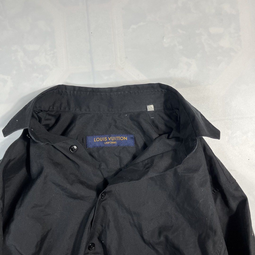 Louis Vuitton Uniform (Category: Luxury Apparel) located in Iloilo. Submitted by profitpicks (Listing ID 1464326196, Image 3). Description: .