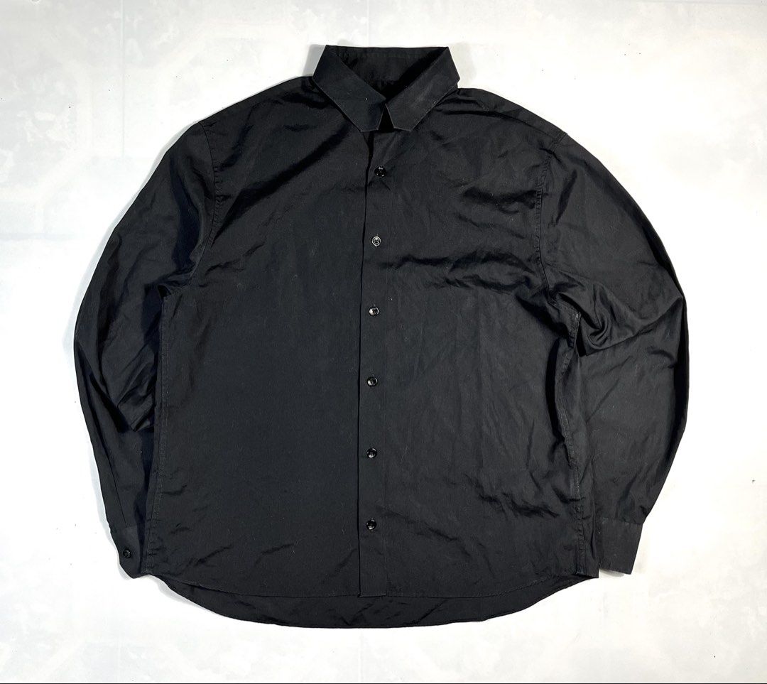 Louis Vuitton Uniform (Category: Luxury Apparel) located in Iloilo. Submitted by profitpicks (Listing ID 1464326196, Image 1). Description: .