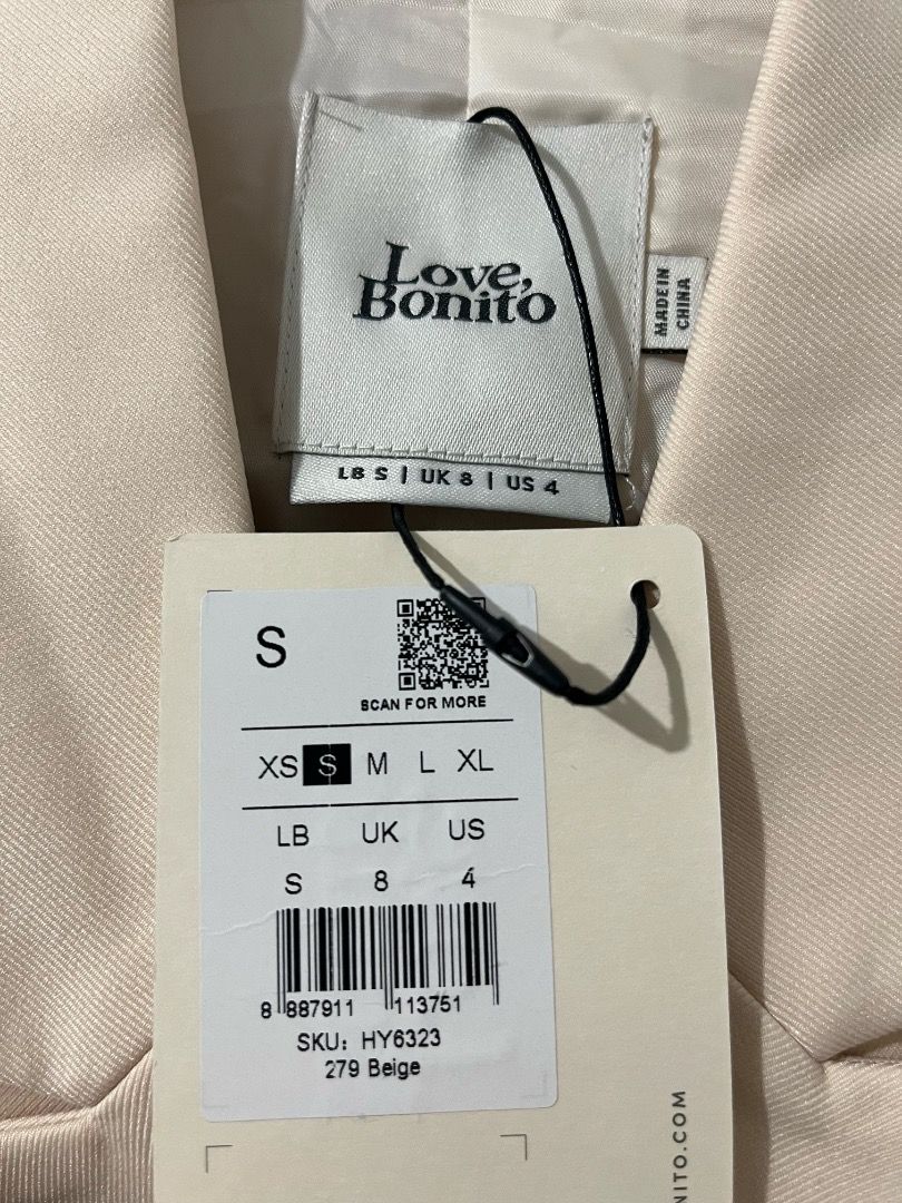 Love Bonito Beige Yellow Blazer (Category: Coats, Jackets and Outerwear) located in Manila. Submitted by micahezra__ (Listing ID 1464333427, Image 2). Description: brand new with tag - size small original price: P3,289.
