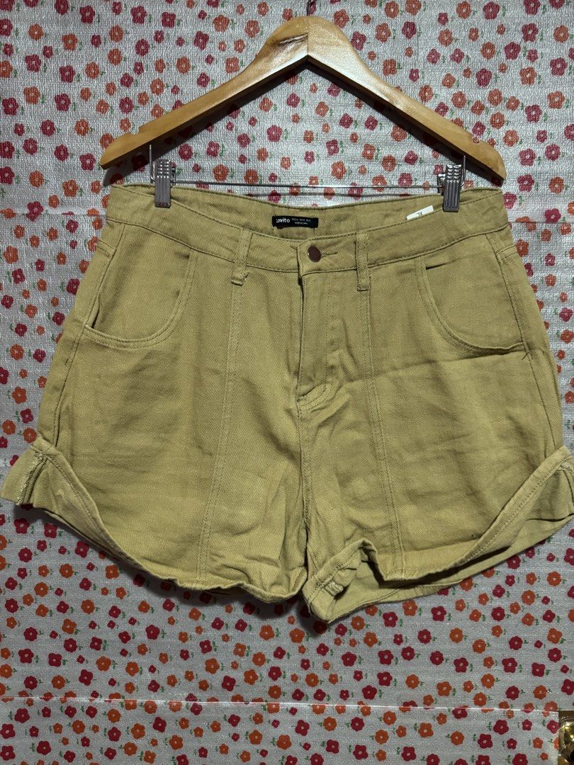 Lovito HW short (Category: Shorts) located in Bacoor. Submitted by teneleven_apparel (Listing ID 1464279281, Image 1). Description: Size: XL Measurement ( based on measure tape: 34x14L Condition: brandnew with tag 📍 Jnt or lalamove.