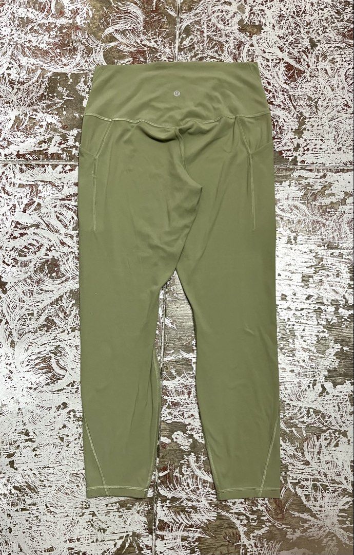 LULULEMON (Category: Activewear) located in Iloilo. Submitted by dmclothing10 (Listing ID 1464325952, Image 3). Description: LULULEMON YOGA LEGGINGS Size dot 10 Waist:28-34 Length:35 Stretchable 9/10 Excellent good condition 450+ SF Location:ILOILO.