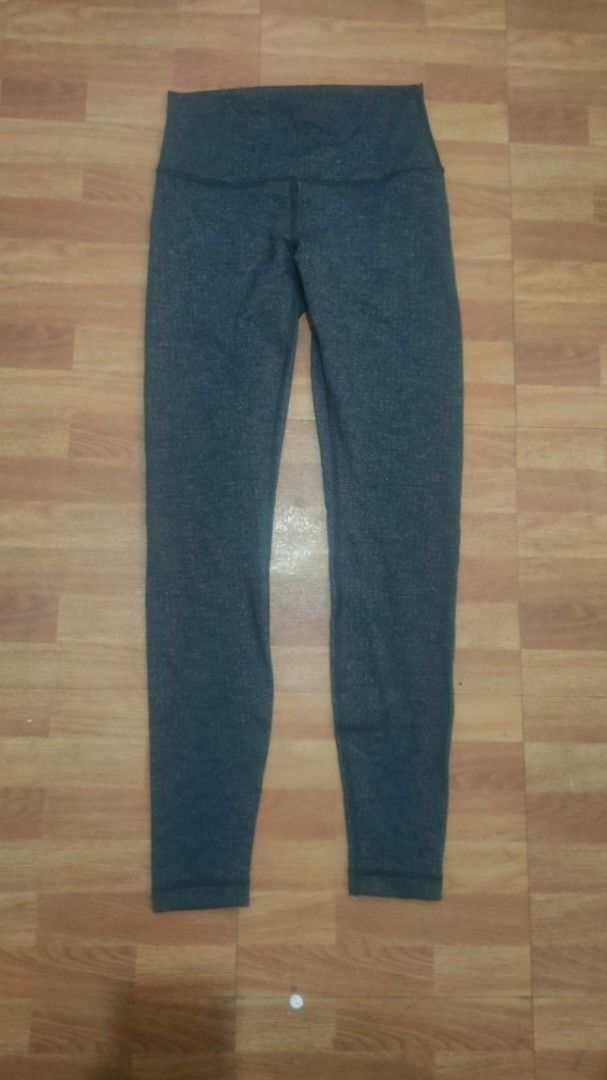Lululemon Active Wear (Category: Activewear) located in Cabuyao City. Submitted by THRIFTHITS (Listing ID 1464298377, Image 1). Description: Lululemóñ Athletic Leggings (Authentic) excellent Asnew Dot 6 Mine 480‼️ Direct Message me and Add for fast Transaction ty .