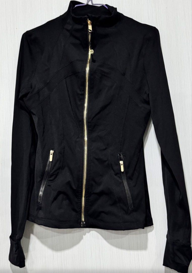 Lululemon Define Jacket Nulu (Category: Activewear) located in Davao. Submitted by iamcaz (Listing ID 1464200364, Image 1). Description: - Dot 6 (medium) - used once - no issues - 9.9/10 condition - washed and ready to wear.