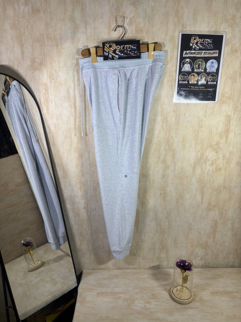 LULULEMON LICENSED TO TRAIN JOGGER PANTS (Category: Joggers) located in Cabuyao City. Submitted by pormanation-thrift-store (Listing ID 1464349792, Image 1). Description: LULULEMON LICENSED TO TRAIN JOGGER PANTS Condition: LIKE NEW Color rate: 10/10 (PWEDE SA MASELAN) Size: LARGE Dime: 32-36”Wx38.5”L Issue: NONE❌ Price: 2000.