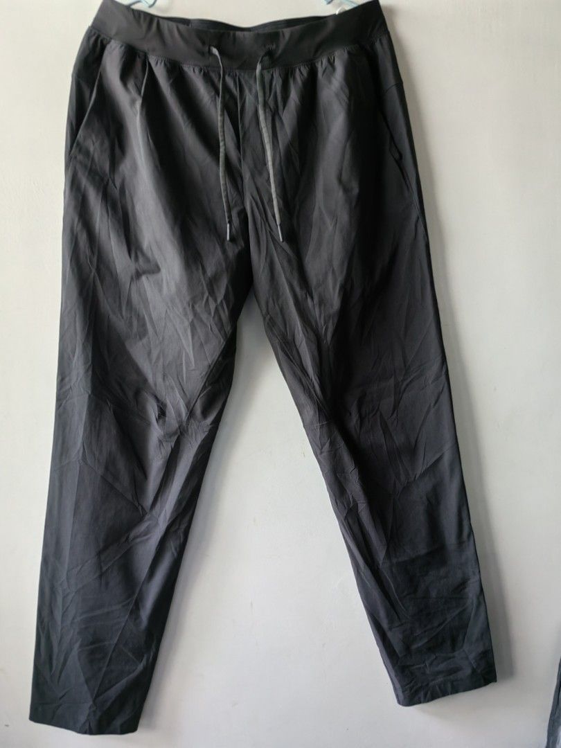 Lululemon Mens Pants (L) (Category: Activewear) located in Baguio. Submitted by kacijom (Listing ID 1464278020, Image 1). Description: ₱1k •Lululemon Mens Pants - Gray •Size L, 16"x40" •Condition 10/10 (Excellent Used Condition).