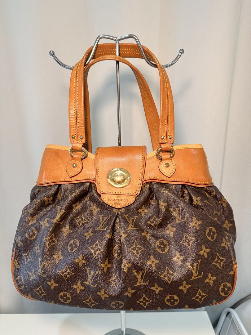 Lv momogram Boetie PM (Category: Luxury Bags & Wallets) located in Muntinlupa City. Submitted by atelier.archive (Listing ID 1464196310, Image 1). Description: Had inner lining replaced , and had professionally cleaned Open for negotiations - guaranteed authentic - money back if proven fake - can send more photos upon requests for sure buyers -no refunds/exchange - no bogus buyers - lowball offers will NOT be entertained .