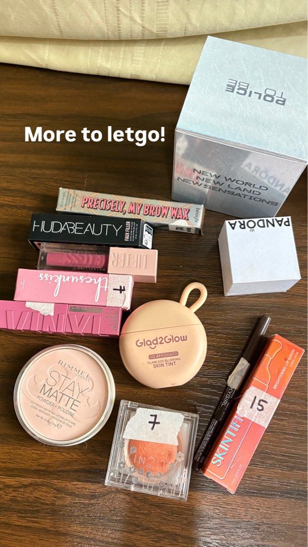 Makeup 2.0 (Category: Makeup) located in Melaka Tengah. Submitted by ezgarage21 (Listing ID 1464160933, Image 1). Description: Interested can dm me. Price in the picture.
