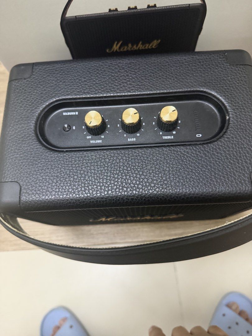 MARSHALL KILLBURN II BLACK (Category: Soundbars, Speakers & Amplifiers) located in Pasig City. Submitted by glenlopez_randomthings (Listing ID 1464326415, Image 3). Description: RFS: Declutter Not using it, may iba akong bluettoth speaker but this one, sobrang ganda at sobrang tagal din icharge :).