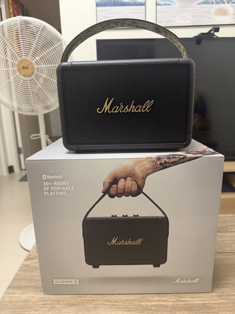 MARSHALL KILLBURN II BLACK (Category: Soundbars, Speakers & Amplifiers) located in Pasig City. Submitted by glenlopez_randomthings (Listing ID 1464326415, Image 1). Description: RFS: Declutter Not using it, may iba akong bluettoth speaker but this one, sobrang ganda at sobrang tagal din icharge :).