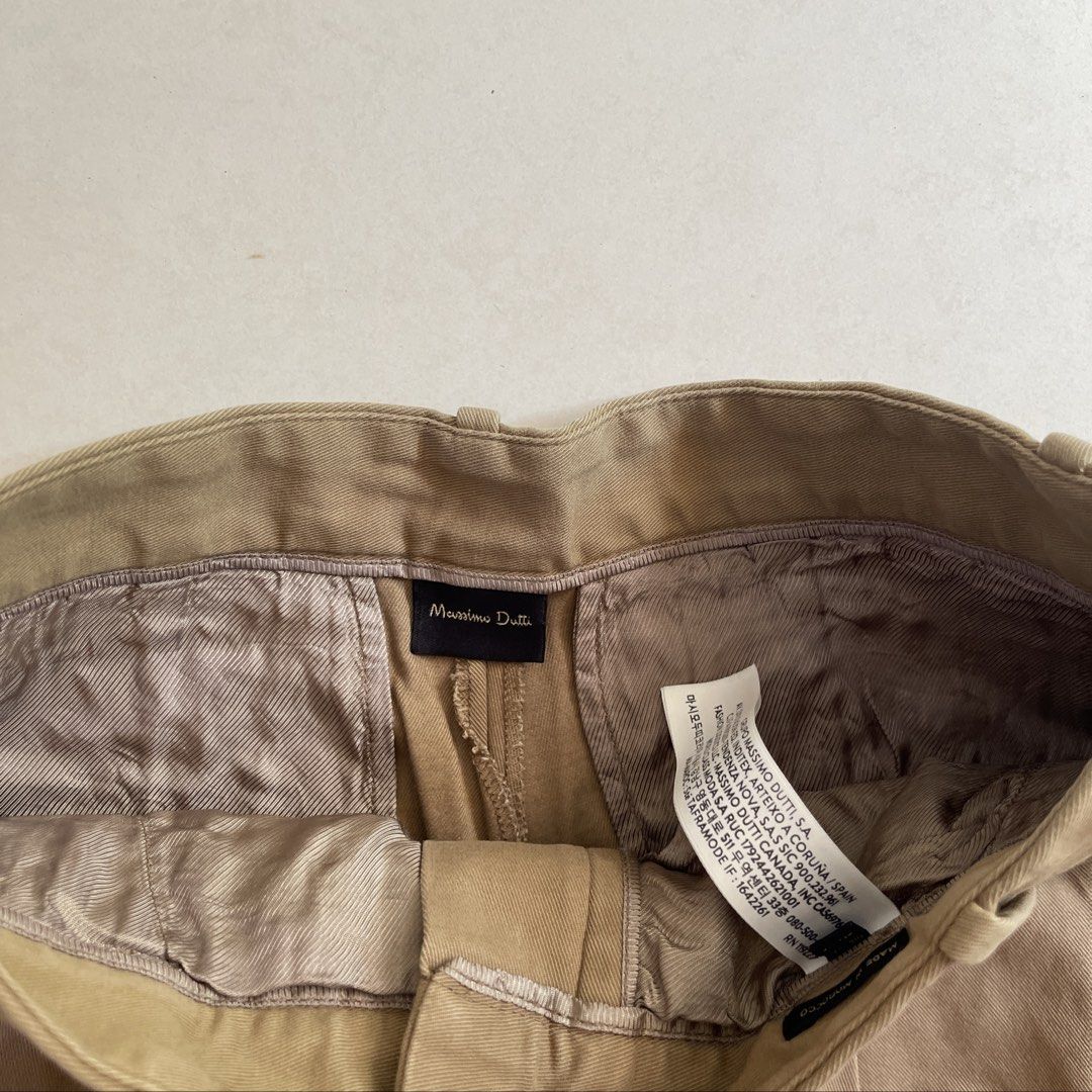 Massimo Dutti Beige Pleated Trousers | US4 (Category: Trousers) located in Manila. Submitted by kelseysells (Listing ID 1464138727, Image 2). Description: Original price: P4,900 RFS: Decluttering Size: US 4 LOC: QC near San Juan/ Alabang MOP: GCASH Listed price negotiable!.