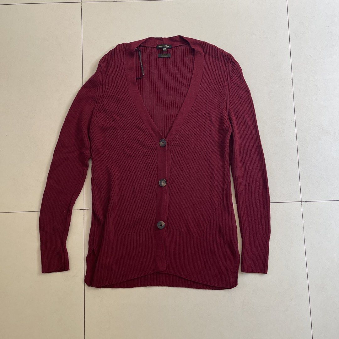 Massimo Dutti Ribbed Knit Button-Up Cardigan | XS (Category: Longsleeves) located in Manila. Submitted by kelseysells (Listing ID 1464140003, Image 1). Description: Original price: P4,000 RFS: Decluttering Size: XS LOC: QC near San Juan/ Alabang MOP: GCASH Listed price negotiable!.