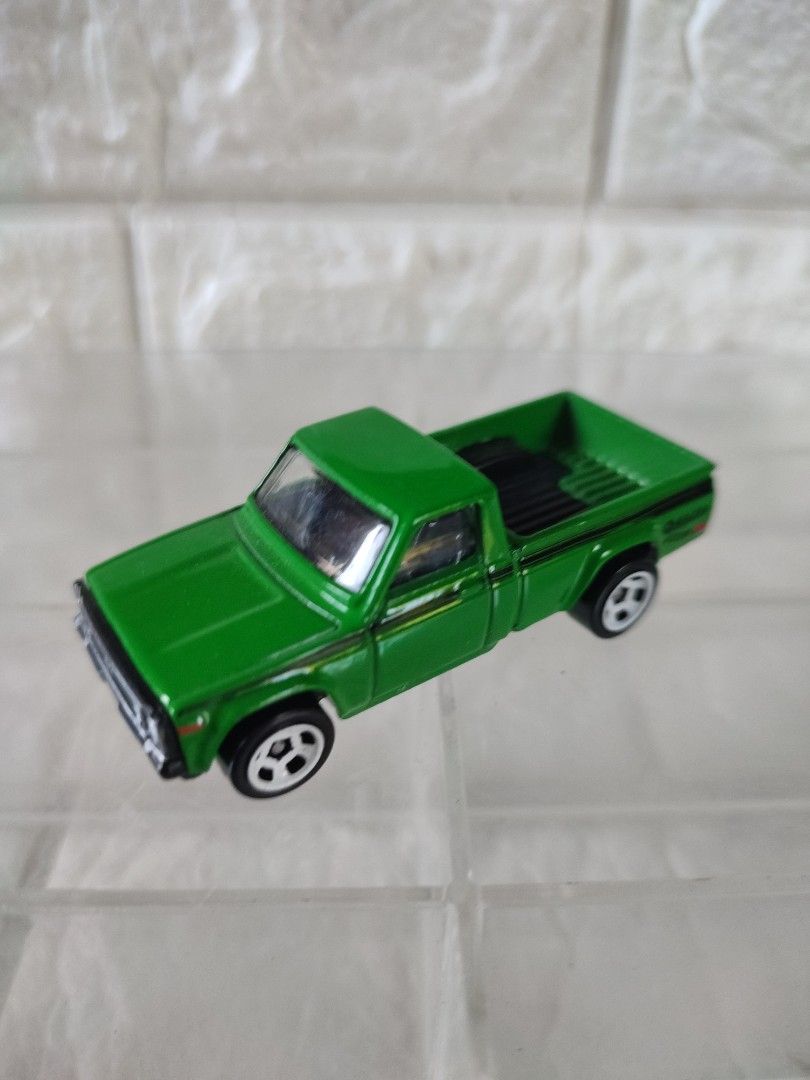 Mazda repu loose hotwheels (Category: Vehicle & Diecast Models) located in Narvacan. Submitted by jigger85 (Listing ID 1464142090, Image 2). Description: mint loc. ilocos sur can ship thru JNT or LBC.