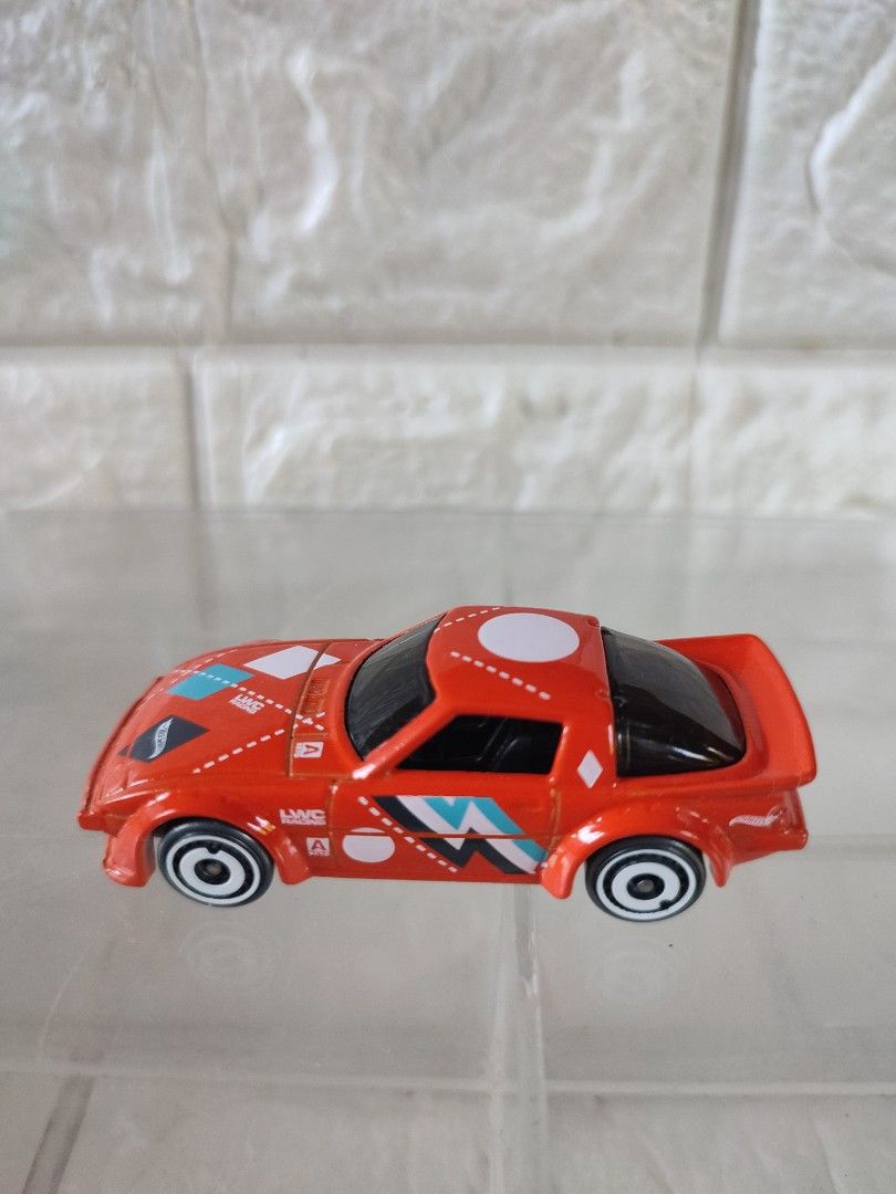 Mazda rx-7 loose hotwheels (Category: Vehicle & Diecast Models) located in Narvacan. Submitted by jigger85 (Listing ID 1464142454, Image 1). Description: mint loc. ilocos sur can ship thru JNT or LBC.
