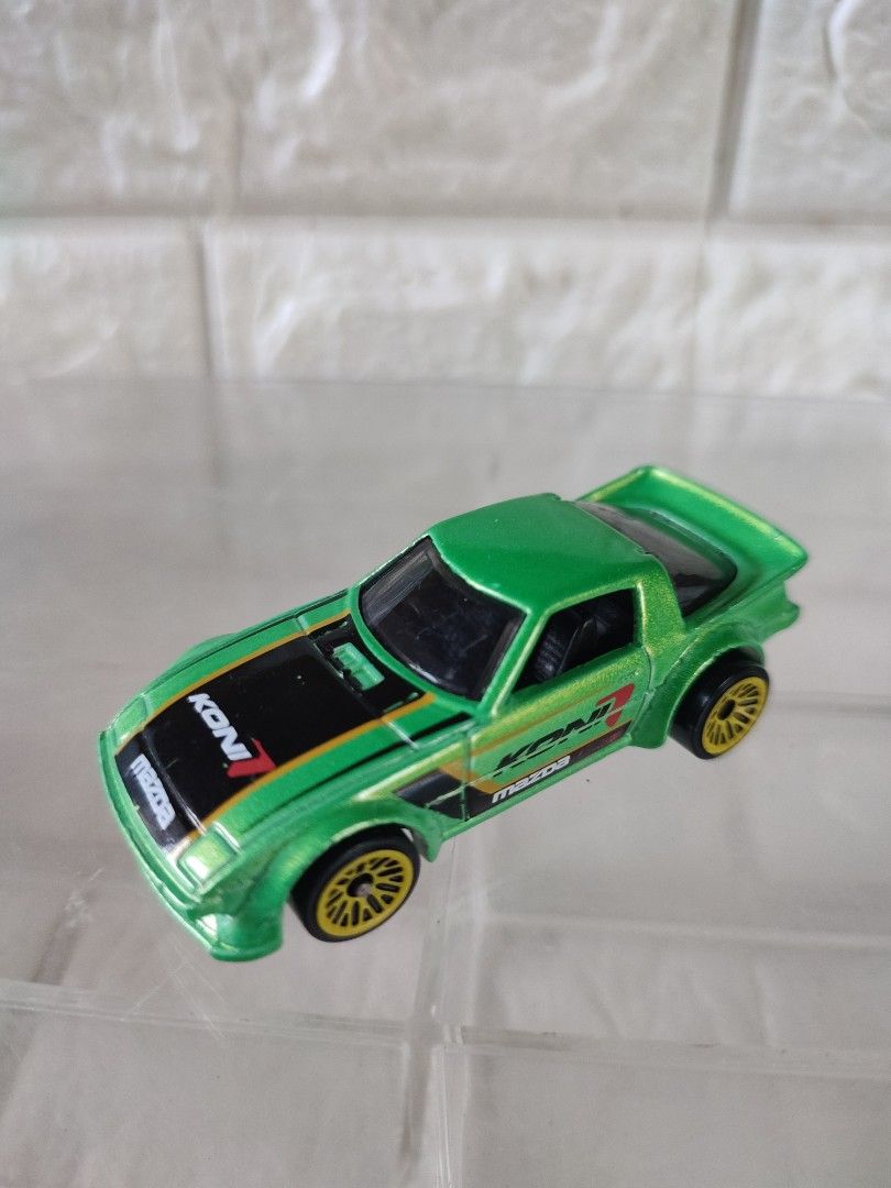 Mazda rx-7 loose hotwheels (Category: Vehicle & Diecast Models) located in Narvacan. Submitted by jigger85 (Listing ID 1464143072, Image 2). Description: mint loc. ilocos sur can ship thru JNT or LBC.