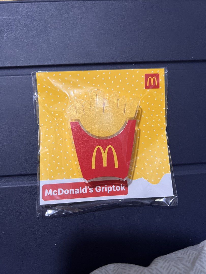 Mcdo fries phone grip (Category: Mounts & Holders) located in Manila. Submitted by jhennie05 (Listing ID 1464283759, Image 2). Description: Brand new French fries grip One pc only Location cainta .