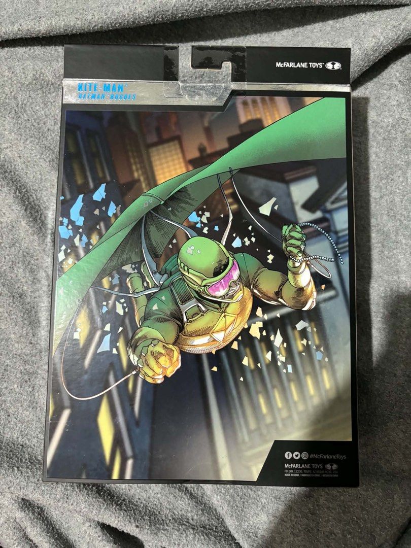 McFarlane Toys DC Multiverse Kite Man Gold Label (Category: Figurines & Statues) located in Marikina City. Submitted by kevinmarcuz (Listing ID 1464310431, Image 2). Description: - McFarlane Toys DC Multiverse Kite Man Collector Edition - Gold Label release - Includes extra hands and backpack accessory - Figure is brand new and sealed in original packaging Item is in Marikina City.