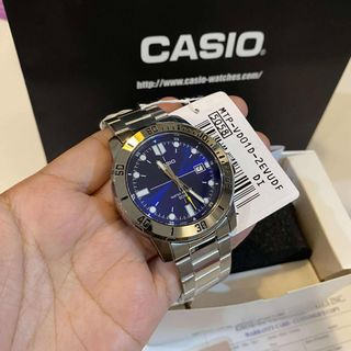 (Category: ) located in . Submitted by mjmbagsandwatches (Listing ID 1464306092, Image 1). Description: .