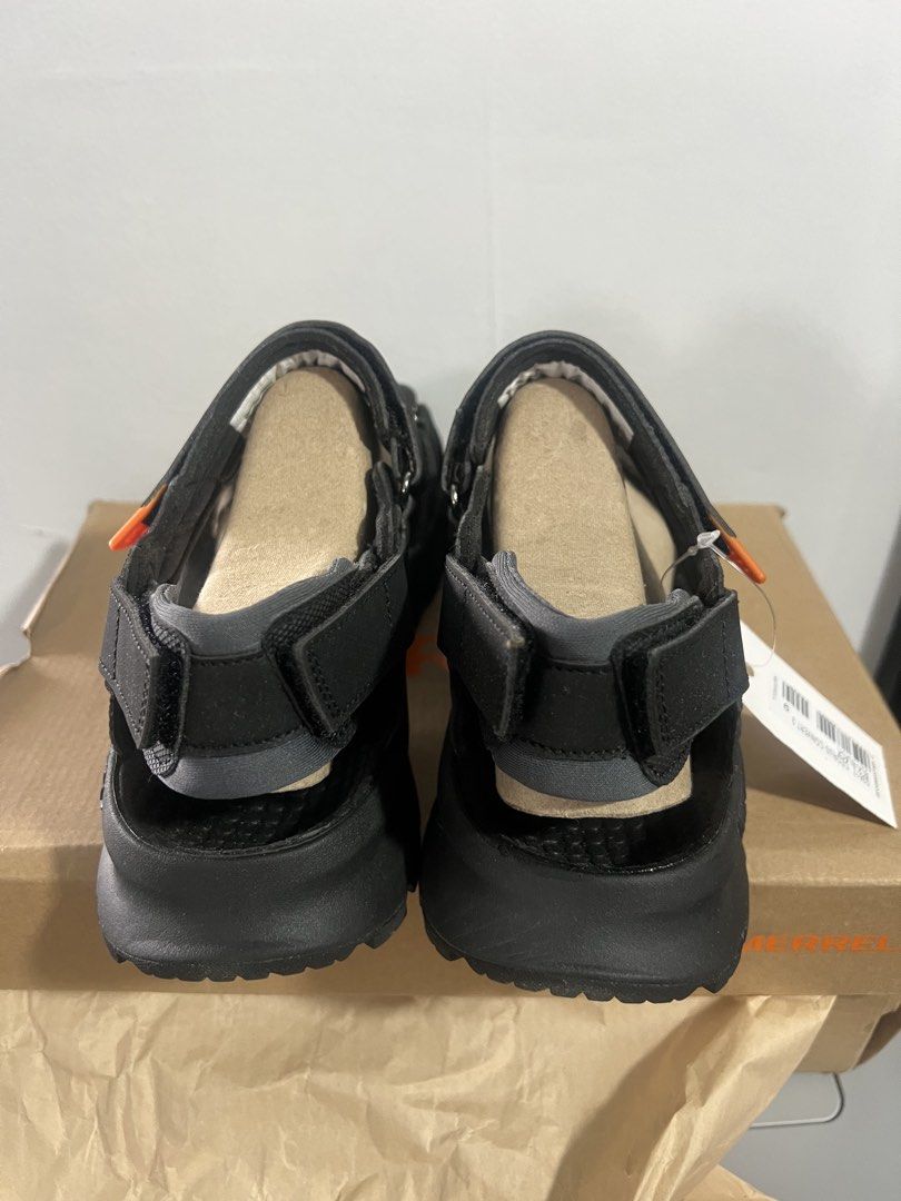 MERRELL CEDRUS CONVERT 3 MENS SIZE 9 & 10 (Category: Slippers & Slides) located in Baguio. Submitted by kyrawang22 (Listing ID 1464163712, Image 3). Description: .