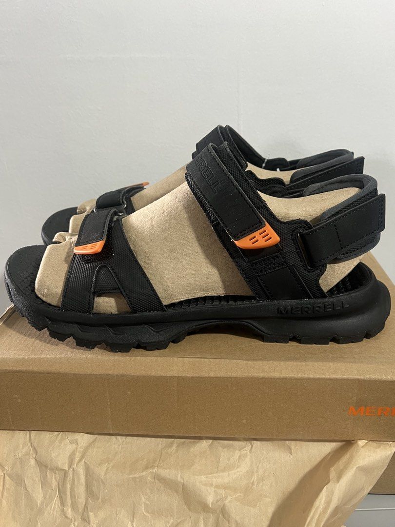 MERRELL CEDRUS CONVERT 3 MENS SIZE 9 & 10 (Category: Slippers & Slides) located in Baguio. Submitted by kyrawang22 (Listing ID 1464163712, Image 2). Description: .
