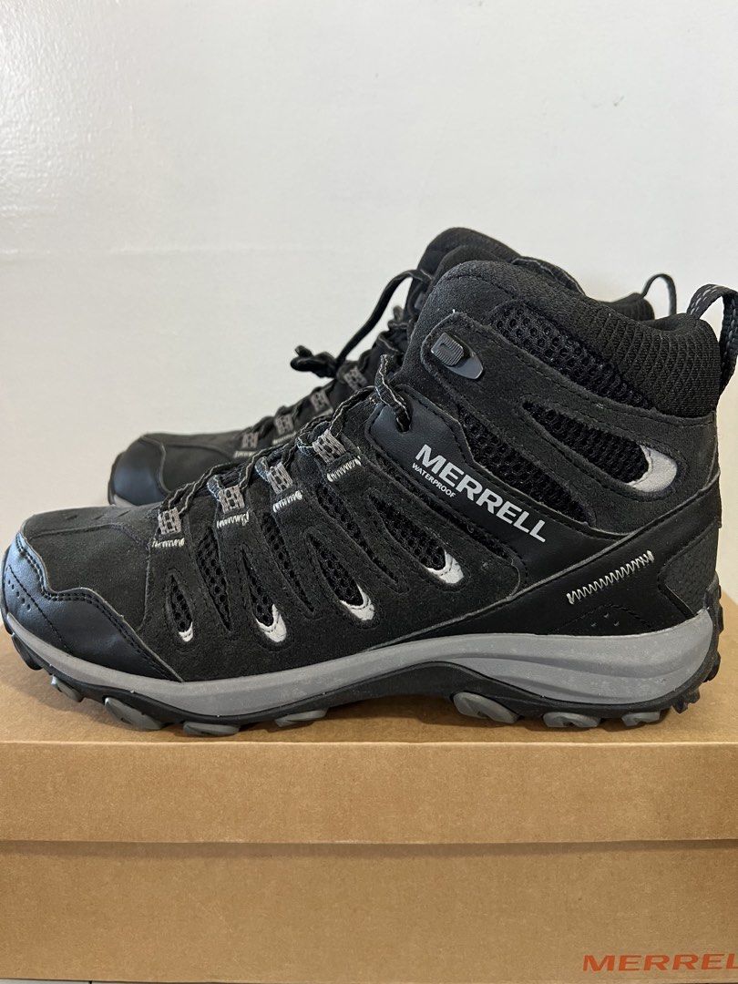 MERRELL CROSSLANDER SIZE 9 & 9.5 (Category: Boots) located in Baguio. Submitted by kyrawang22 (Listing ID 1464201965, Image 1). Description: .